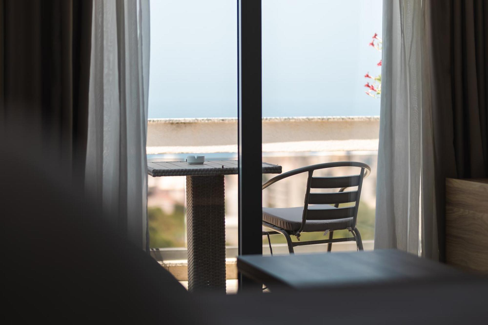 Lux Hotel M 多布拉沃达 外观 照片
