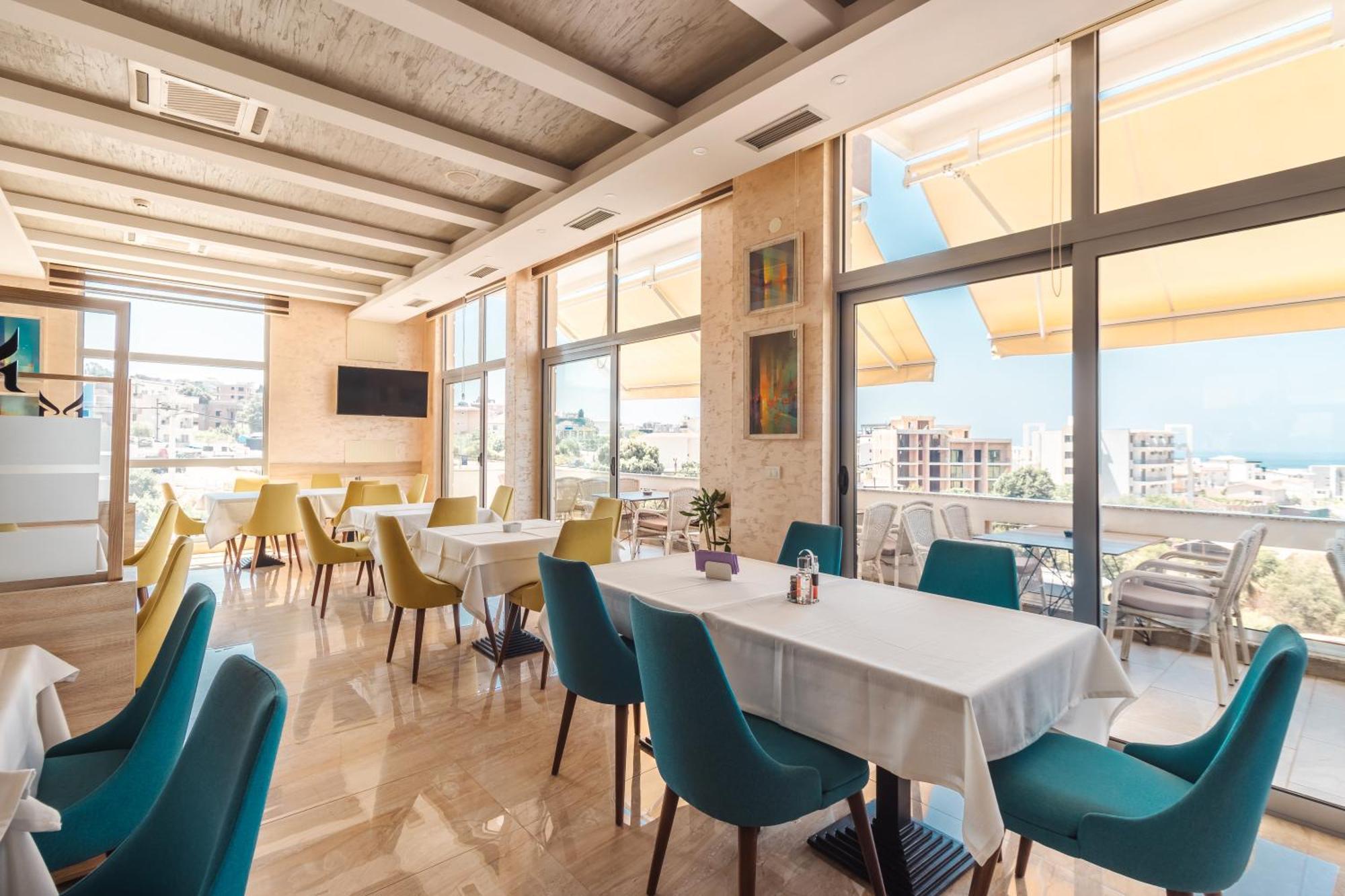 Lux Hotel M 多布拉沃达 外观 照片